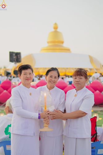 ภาพ No.302199:วันที่ 23 มกราคม พ.ศ. 2569 พิธีจุดประทีปธรรมถวายเป็นพุทธบูชา (ภาพชุดที่ 2) และบูชาธรรมมหาปูชนียาจารย์  ณ อนุสรณ์สถานลำดับที่ 5 สถานที่เผยแผ่วิชชาธรรมกายครั้งแรก อนุสรณ์สถานบางปลา วัดบางปลา อำเภอบางเลน จังหวัดนครปฐม ในโครงการธรรมยาตรา กตัญญูบูชา มหาปูชนีย