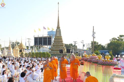 ภาพ No.293838:วันที่ 14 มกราคม พ.ศ. 2569 พิธีจุดประทีปถวายเป็นพุทธบูชา และบูชาธรรมมหาปูชนียาจารย์  ณ วัดสองพี่น้อง ต.ต้นตาล อ.สองพี่น้อง จ.สุพรรณบุรี ในโครงการธรรมยาตรา กตัญญูบูชา มหาปูชนียาจารย์ พระมงคลเทพมุนี(สด จนฺทสโร) พระผู้ปราบมาร อนุสรณ์สถาน 7 แห่ง ปีที่ 14