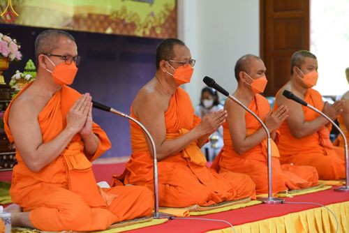 ภาพ No.79404:พิธีเวียนประทักษิณ ขอขมา มอบผ้าไตร โครงการบรรพชาสามเณรฟื้นฟูพระพุทธศาสนาทั่วไทย ณ วัดพระพุทธบาทราชวรมหาวิหาร อ.พระพุทธบาท จ.สระบุรี วันที่ 1 เมษายน พ.ศ. 2566