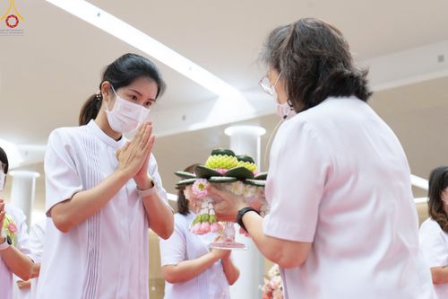 ภาพ No.84716:พิธีบรรจุพระบรมสารีริกธาตุภายในเกตุดอกบัวตูม องค์พระประธาน ณ ห้องแก้วสารพัดนึก 2 วัดพระธรรมกาย ในวันอาสาฬหบูชา อังคารที่ 1 สิงหาคม พ.ศ.2566