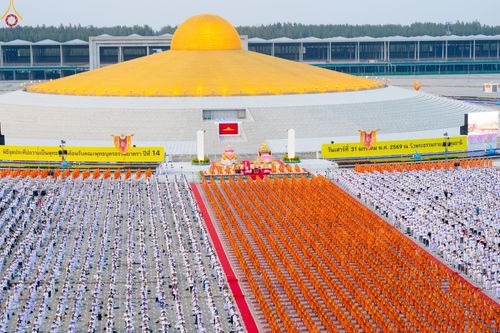 ภาพ No.307768:วันที่ 31 มกราคม พ.ศ. 2569 พิธีจุดประทีปธรรมถวายเป็นพุทธบูชา  และบูชาธรรมมหาปูชนียาจารย์ (ภาพชุดที่ 2) ณ วัดพระธรรมกาย ปทุมธานี ในโครงการธรรมยาตรา กตัญญูบูชา มหาปูชนียาจารย์ พระมงคลเทพมุนี(สด จนฺทสโร) พระผู้ปราบมาร อนุสรณ์สถาน 7 แห่ง ปีที่ 14