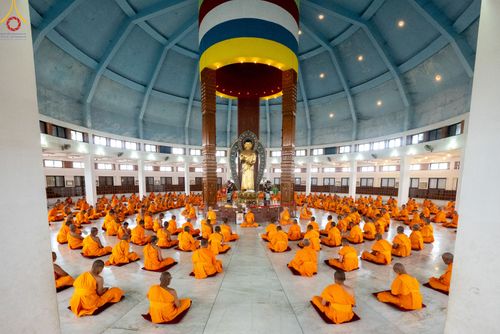 ภาพ No.79973:สามเณรฟังธรรม ปฎิบัติธรรม ในโครงการบรรพชาสามเณรหมู่ ประเทศเนปาล วันที่ 20 มีนาคม พ.ศ.2566