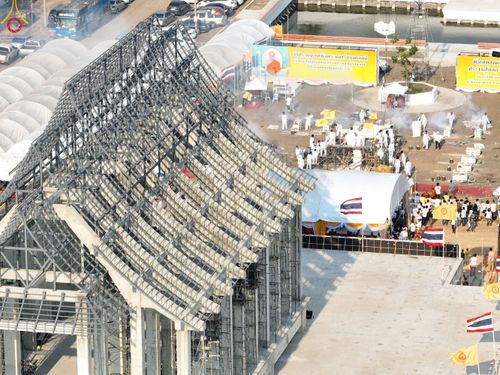 ภาพ No.79533:พิธีเททองหล่อพระประธาน ประจำอุโบสถวัดสายสุวพรรณ ณ มณฑลพิธีฯ ธรรมอุทยาน สัตตมหาสถาน หน้าอุโบสถวัดสายสุวพรรณ ต.คลองสี่ อ.คลองหลวง จ.ปทุมธานี วันเสาร์ที่ 1 เมษายน พ.ศ. 2566