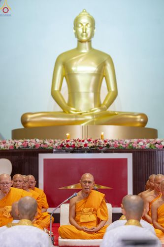 ภาพ No.330740:วันวิสาขบูชา อาทิตย์ที่ 31 พฤษภาคม พ.ศ.2569 พิธีบรรพชาสามเณรอุบาสก 11 ท่าน , พิธีถวายบาตรผ้าไตร และจตุปัจจัยไทยธรรม แด่สามเณร , พิธีอุปสมบทอุทิศชีวิต , พิธีกล่าวคำกัปปิยภัณฑ์  ณ อุโบสถพระไตรปิฎก วัดพระธรรมกาย จังหวัดปทุมธานี