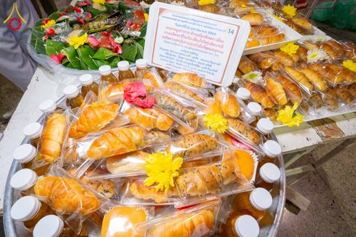 ภาพ No.306992:วันที่ 31 มกราคม พ.ศ. 2569 พิธีถวายภัตตาหารเป็นสังฆทาน แด่พระธรรมยาตรา ณ วัดพระธรรมกาย  จังหวัดปทุมธานี ในโครงการธรรมยาตรา กตัญญูบูชา มหาปูชนียาจารย์ พระมงคลเทพมุนี(สด จนฺทสโร) พระผู้ปราบมาร อนุสรณ์สถาน 7 แห่ง ปีที่ 14