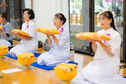 ภาพ No.147570:พิธีตัดปอยผม ขอขมา มอบบาตร ผ้าไตร โครงการปฐมอุปสมบท สมโภชอุโบสถ บูชาธรรม 80 ปี หลวงพ่อธัมมชโย ณ วัดพระธรรมกายโทชิหงิ ประเทศญี่ปุ่น วันพฤหัสบดีที่ 8 สิงหาคม พ.ศ. 2567