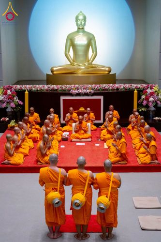 ภาพ No.244926:วันเสาร์ที่ 6 กันยายน พ.ศ. 2568 พิธีถวายบาตร บรรพชา อุปสมบทของนาคธรรมทายาท โครงการอุปสมบทหมู่บูชาธรรมครบรอบ 108 ปี  วันครูผู้ค้นพบวิชชาธรรมกาย ณ โบสถ์พระไตรปิฎก วัดพระธรรมกาย