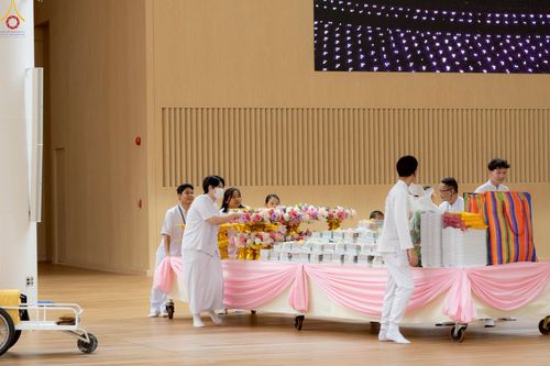 ภาพ No.225489:วันอาทิตย์ที่ 18 พฤษภาคม พ.ศ. 2568 พิธีร่วมบุญการศึกษา พระภิกษุ สามเณร ณ ห้องแก้วสารพัดนึก 2 วัดพระธรรมกาย