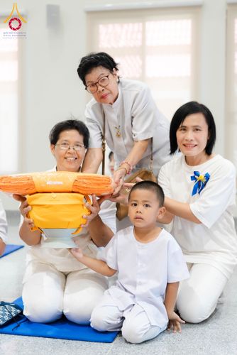 ภาพ No.341416:วันอาทิตย์ที่ 26 กรกฎาคม พ.ศ. 2569 ​โครงการอุปสมบทหมู่บูชาธรรมมหาปูชนียาจารย์ รุ่นที่ ๑ วัดกลางธนรินทร์ ต.บ้านแป้ง อ.พรหมบุรี จ.สิงห์บุรี