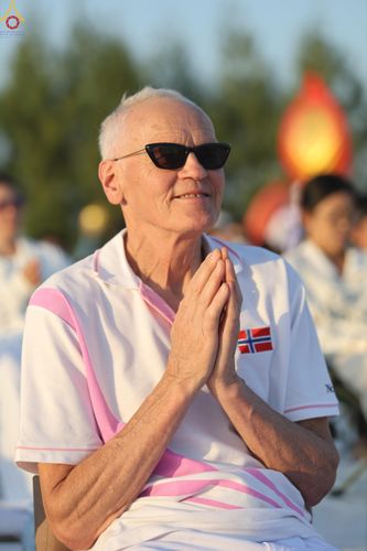 ภาพ No.302067:วันที่ 23 มกราคม พ.ศ. 2569 พิธีจุดประทีปธรรมถวายเป็นพุทธบูชา และบูชาธรรมมหาปูชนียาจารย์  ณ อนุสรณ์สถานลำดับที่ 5 สถานที่เผยแผ่วิชชาธรรมกายครั้งแรก อนุสรณ์สถานบางปลา วัดบางปลา อำเภอบางเลน จังหวัดนครปฐม ในโครงการธรรมยาตรา กตัญญูบูชา มหาปูชนียาจารย์ พระมงคล