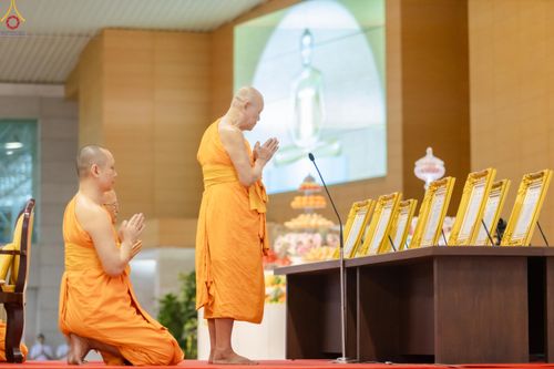 ภาพ No.327719:วันที่ 3 พฤษภาคม พ.ศ.2569 พิธีรับมอบพระบรมสารีริกธาตุ จากสาธารณรัฐแห่งสหภาพเมียนมา ณ ห้องแก้วสารพัดนึก วัดพระธรรมกาย