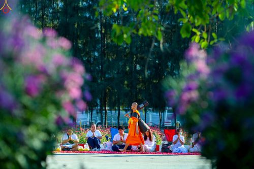 ภาพ No.279628:วันที่ 2 มกราคม พ.ศ.2569 พิธีต้อนรับพระธรรมยาตรา ครั้งที่ 1 ณ วัดพระธรรมกาย (วิหารหลวงปู่ - พระมหาธรรมกายเจดีย์)