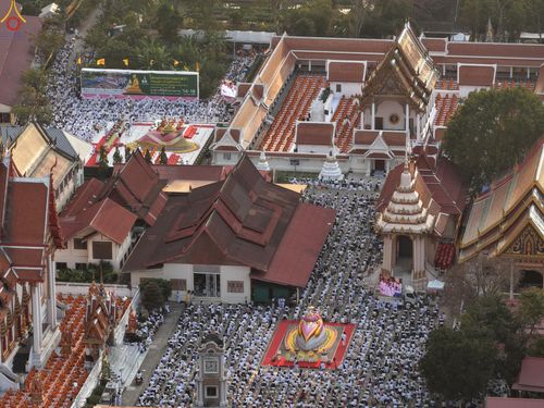 ภาพ No.296960:วันที่ 17 มกราคม พ.ศ. 2569 พิธีจุดประทีปถวายเป็นพุทธบูชา และบูชาธรรมมหาปูชนียาจารย์  ณ วัดโบสถ์บน ต.บางคูเวียง จ.นนทบุรี อนุสรณ์สถานลำดับที่ 4 สถานที่เกิดด้วยกายธรรม ในโครงการธรรมยาตรา กตัญญูบูชา มหาปูชนียาจารย์ พระมงคลเทพมุนี(สด จนฺทสโร) พระผู้ปราบมาร อ