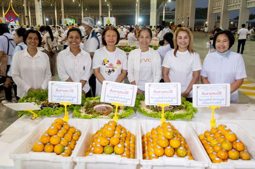 ภาพ No.306163:วันที่ 30 มกราคม พ.ศ. 2569 พิธีถวายภัตตาหารเป็นสังฆทาน แด่พระธรรมยาตรา ณ วัดพระธรรมกาย  จังหวัดปทุมธานี ในโครงการธรรมยาตรา กตัญญูบูชา มหาปูชนียาจารย์ พระมงคลเทพมุนี(สด จนฺทสโร) พระผู้ปราบมาร อนุสรณ์สถาน 7 แห่ง ปีที่ 14