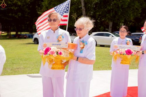 ภาพ No.234655:วันอาทิตย์ที่ 20 กรกฎาคม  พ.ศ.2568 พิธีทอดผ้าป่าภาคพื้นอเมริกา พิธีเจริญพระพุทธมนต์ ฉลองอาคารแก้วธรรมชัยรัตนอนันต์ วัดพระธรรมกายเทนเนสซี ประเทศสหรัฐอเมริกา