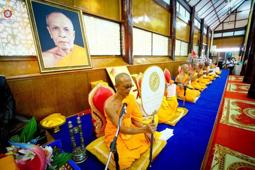 ภาพ No.140503:พิธีตอกเสาเข็มเป็นปฐมฤกษ์ เพื่อสร้างกุฎิและหอสวดมนต์ และพิธีทอดผ้าป่าบำรุงวัด ณ วัดกลางธนรินทร์ ต.บ้านแป้ง อ.พรหมบุรี จ.สิงห์บุรี วันอาทิตย์ที่ 9 มิถุนายน พ.ศ.2567