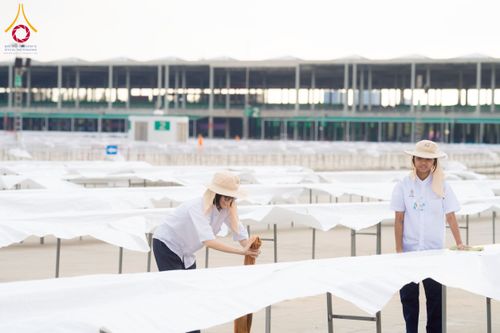 ภาพ No.217792:วันที่ 10-14 เมษายน พ.ศ. 2568 เจ้าหน้าที่อาสาสมัคร เตรียมงานวันคุ้มครองโลก ชุดที่ 2 วัดพระธรรมกาย จ.ปทุมธานี