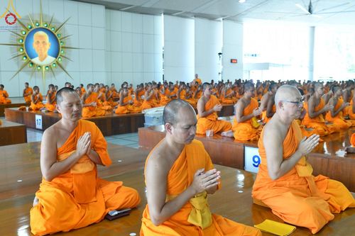 ภาพ No.165834:พิธีถวายภัตตาหารเมนูสวรรค์ วันที่ 26 ตุลาคม พ.ศ. 2567 ณ หอฉันคุณยายอาจารย์ฯ วัดพระธรรมกาย