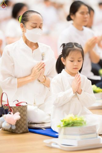 ภาพ No.225401:วันอาทิตย์ที่ 18 พฤษภาคม พ.ศ. 2568 พิธีร่วมบุญการศึกษา พระภิกษุ สามเณร ณ ห้องแก้วสารพัดนึก 2 วัดพระธรรมกาย