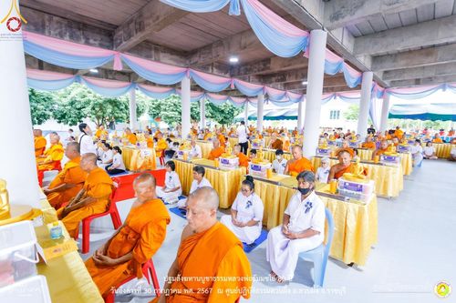 ภาพ No.147307:ปฐมสังฆทานบูชาธรรมหลวงพ่อธัมมชโย 80 ปี พิธีถวายสังฆทาน 80 วัด ในอำเภอสวนผึ้ง-บ้านคา  วันอังคารที่ 30 กรกฎาคม พ.ศ.2567 ณ ศูนย์ปฎิบัติธรรมสวนผึ้ง จ.ราชบุรี