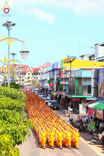 ภาพ No.211419:วันอาทิตย์ที่ 16 มีนาคม พ.ศ. 2568 ธรรมยาตราอัญเชิญพระบรมสารีริกธาตุ รอบเมืองปัตตานี ประดิษฐาน ณ ปทุมเจดีย์ เจดีย์พระพุทธเจ้า 5 พระองค์  ศูนย์อบรมเยาวชนปัตตานี