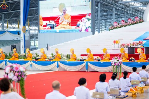 ภาพ No.88194:พิธีมุทิตาสักการะ เปรียญธรรม 9,6,3 และบาลีศึกษา 6,3  พิธีมอบดวงแก้วสามเณรทรงบาลีไวยากรณ์ วันอาทิตย์ 17 กันยายน พ.ศ. 2566 ณ สภาธรรมกายสากล วัดพระธรรมกาย