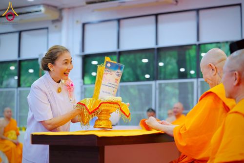 ภาพ No.221430:วันอาทิตย์ที่ 27 เมษายน พ.ศ. 2568 พิธีเจริญพระพุทธมนต์สมโภชดวงแก้วธรรมชัย เนื่องในโอกาสบูชาธรรม 81 ปีหลวงพ่อธัมมชโย อัญเชิญประดิษฐานเนื่องในโอกาสสถาปนาวัดพระธรรมกายไอซ์แลนด์ ณ อาคารปลูกศรัทธา 1 วัดพระธรรมกาย อำเภอคลองหลวง จังหวัดปทุมธานี