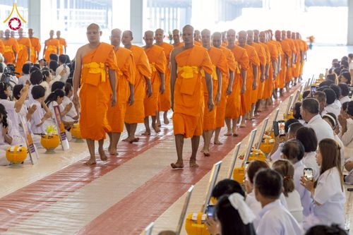 ภาพ No.277783:วันเสาร์ที่ 6 ธันวาคม พ.ศ. 2568 พิธีบรรพชาอุปสมบทและพิธีถวายบาตร โครงการอุปสมบทบูชาธรรมมหาปูชนียาจารย์ ประจำปี พ.ศ.2568 โครงการบวชพระนานาชาติ AEC และ WAB รุ่น CEO (นักบริหาร) รุ่นที่ 5 ณ มหาธรรมกายเจดีย์ วัดพระธรรมกาย