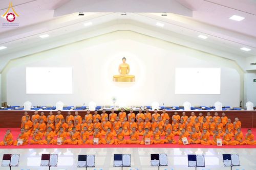 ภาพ No.218106:วันอาทิตย์ที่ 13 เมษายน พ.ศ. 2568 พิธีตักบาตรฉลองสามเณรใหม่ 75 รูป เนื่องในวันสงกรานต์ (โครงการบรรพชาสามเณรฟื้นฟูพระพุทธศาสนาทั่วไทย ประจำปีพุทธศักราช 2568) ณ ศูนย์ปฏิบัติธรรมระยอง(บ้านช่องลม) ตำบลบางบุตร อำเภอบ้านค่าย จังหวัดระยอง