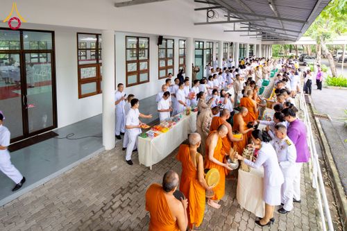 ภาพ No.227138:วันอังคารที่ 3 มิถุนายน พ.ศ. 2568 นายอำเภอคลองหลวง นำพสกนิกรรวมใจภักดิ์ สมเด็จพระนางเจ้าฯ พระบรมราชินี เนื่องในโอกาสวันเฉลิมพระชนมพรรษา ณ อาคารปลูกศรัทธา 2 วัดพระธรรมกาย อ.คลองหลวง จ.ปทุมธานี