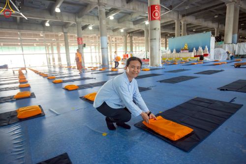 ภาพ No.218995:วันที่ 18-20 เมษายน พ.ศ. 2568 การเตรียมงานในลานธรรม , วิหารคด เพื่องานวันคุ้มครองโลก 22 เมษายน พศ. 2568