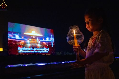 ภาพ No.77249:พิธีจุดมาฆประทีป ในวันมาฆบูชา อาทิตย์ต้นเดือนที่ 6 มีนาคม พ.ศ. 2566 ณ วัดพระธรรมกาย อ.คลองหลวง จ.ปทุมธานี