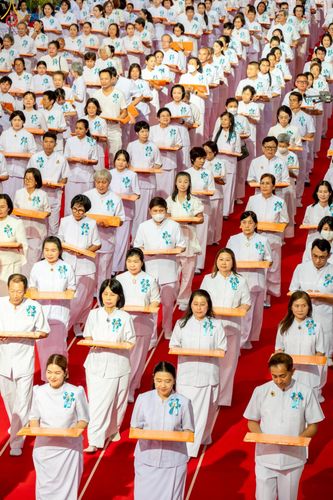 ภาพ No.277537:วันอาทิตย์ต้นเดือนที่ 7 ธันวาคม พ.ศ.2568 พิธีทอดผ้าป่าต้นสมบัติจักรพรรดิ ณ สภาธรรมกายสากล วัดพระธรรมกาย