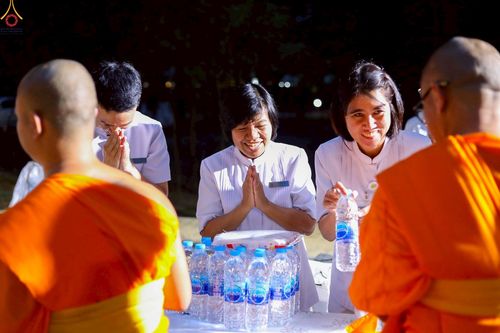 ภาพ No.250691:วันอังคารที่ 7 ตุลาคม พ.ศ. 2568 พิธีมหาปวารณาออกพรรษา ณ โบสถ์พระไตรปิฎก วัดพระธรรมกาย