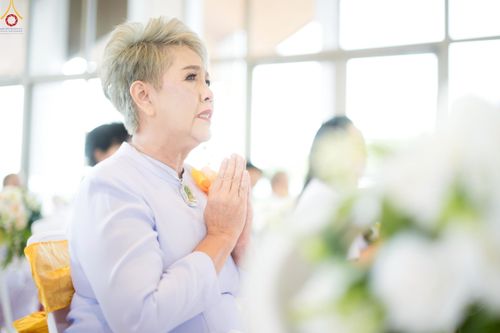 ภาพ No.239448:วันอาทิตย์ที่ 17 สิงหาคม พ.ศ. 2568 พิธีกดปุ่มอัญเชิญรูปเหมือน พระมงคลเทพมุนี (สด จันทสโร)  ณ มหาวิหารแก้วพระมงคลเทพมุนี  ศูนย์ปฏิบัติธรรมแก้วเมืองเลย