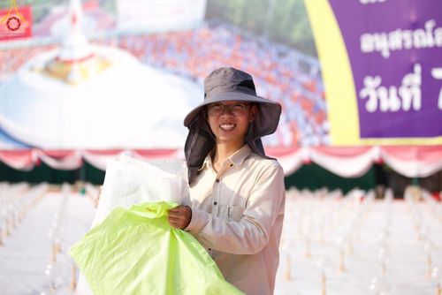 ภาพ No.109390:V.7 พลังใจ การเตรียมงาน เก็บงาน การรับบุญของเจ้าหน้าที่หน่วยงานต่างๆ เพื่อโครงการธรรมยาตรา กตัญญูบูชามหาปูชนียาจารย์ พระมงคลเทพมุนี (สด จนฺทสโร) พระผู้ปราบมาร อนุสรณ์สถาน 7 แห่ง ปีที่ 12 ระหว่างวันที่ 2 - 31 มกราคม พ.ศ.2567