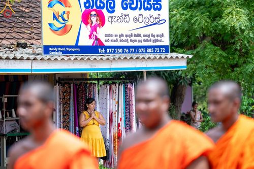 ภาพ No.139914:PhotoStory มหาศรัทธา ธรรมยาตราศรีลังกา EP.2 พิธีเปิดโครงการสยาม-ลังกา ธรรมยาตรา ฉลองเทศกาลวิสาขบูชาแห่งชาติ ศรีลังกา บูชาธรรม 80 ปีหลวงพ่อธัมมชโย เมื่อวันที่ 17 พฤษภาคม พ.ศ. 2567