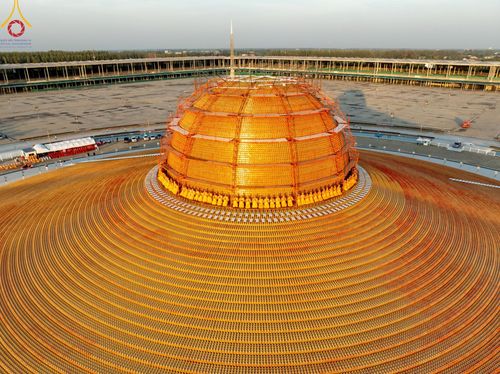 ภาพ No.194551:พิธีปฐมเริ่มสุวรรณรังสรรค์มหาธรรมกายเจดีย์ วันจันทร์ที่ 13 มกราคม พ.ศ. 2568 ณ มหาธรรมกายเจดีย์ วัดพระธรรมกาย จ.ปทุมธานี