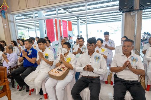 ภาพ No.123937:พิธีถวายสังฆทาน 323 วัด 4 จังหวัดชายแดนภาคใต้ ครั้งที่ 166 ณ ศูนย์ปฏิบัติธรรมภาคใต้ อ.บางกล่ำ จ.สงขลา วันเสาร์ที่ 17 กุมภาพันธ์ พ.ศ. 2567