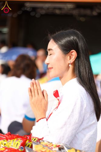 ภาพ No.336886:วันเสาร์ที่ 27 มิถุนายน 2569 พิธีตักบาตรพระ 1,345 รูป  ณ ข่วงสันกำแพง อำเภอสันกำแพง จังหวัดเชียงใหม่