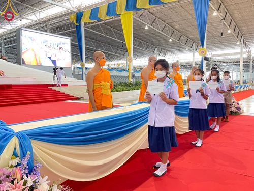 ภาพ No.87915:พิธีรำลึกนักสร้างบารมี ในวันมหารำลึกครั้งที่ 33 วันเสาร์ที่ 16 กันยายน พ.ศ. 2566 ณ หน้ารัตนบัลลังก์ สภาธรรมกายสากล วัดพระธรรมกาย