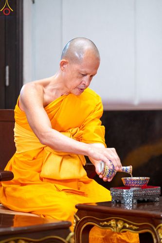 ภาพ No.78587:พิธีต้อนรับสัญญาบัตร พัดยศ ผ้าไตรและถวายมุทิตาสักการะฯ พระครูสิทธิรัตนวิเทศ และ พระครูวิเทศสันติคุณ วันอังคารที่ 28 มีนาคม พ.ศ. 2566 ณ อุโบสถวัดพระธรรมกาย