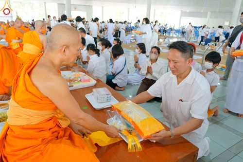 ภาพ No.78108:พิธีบุพเปตพลี ครั้งที่ 132 เพื่ออุทิศบุญกุศลแด่บรรพบุรุษผู้ล่วงลับ วันที่ 21 มีนาคม พ.ศ. 2566 ณ วัดพระธรรมกาย