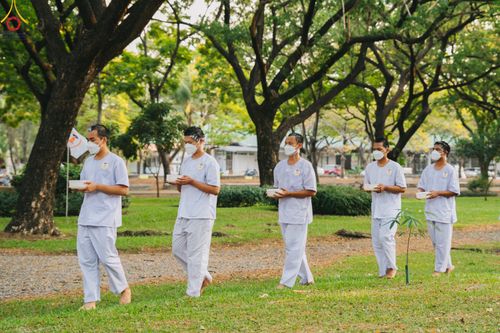 ภาพ No.80081:พิธีตัดปอยผมและปลงผมนาคธรรมทายาท โครงการอุปสมบทหมู่ธรรมทายาท พุทธศาสตร์สากลรุ่นที่ 7 (ภาคฤดูร้อน) วันอาทิตย์ที่ 9 เมษายน พ.ศ.2566