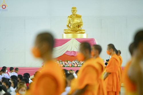ภาพ No.78743:พิธีปลงผมนาคธรรมทายาท โครงการอบรมยุวธรรมทายาท มัชฌิมธรรมทายาท และธรรมทายาทรุ่นอุดมศึกษา ณ สภาธรรมกายสากล วัดพระธรรมกาย วันเสาร์ที่ 1 เมษายน พ.ศ. 2566