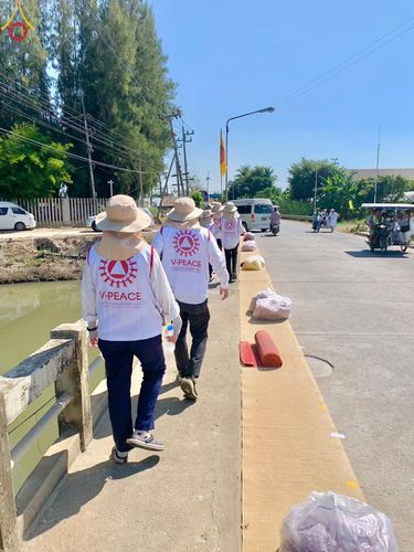 ภาพ No.105955:V.2 ทุ่มเท การเตรียมงาน เก็บงาน การรับบุญของเจ้าหน้าที่หน่วยงานต่างๆ เพื่อโครงการธรรมยาตรา กตัญญูบูชามหาปูชนียาจารย์ พระมงคลเทพมุนี (สด จนฺทสโร) พระผู้ปราบมาร อนุสรณ์สถาน 7 แห่ง ปีที่ 12 ระหว่างวันที่ 2 - 31 มกราคม พ.ศ.2567