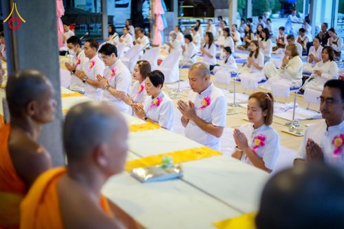 ภาพ No.288075:วันที่ 4 มกราคม พ.ศ. 2569 พิธีถวายภัตตาหารเป็นสังฆทาน แด่พระธรรมยาตรา ในโครงการธรรมยาตรา กตัญญูบูชา มหาปูชนียาจารย์ พระมงคลเทพมุนี(สด จนฺทสโร) พระผู้ปราบมาร อนุสรณ์สถาน 7 แห่ง ปีที่ 14 ณ อนุสรณ์สถานมหาวิหารพระมงคลเทพมุนี (โลตัสแลนด์) อ.สองพี่น้อง จ.สุพรร