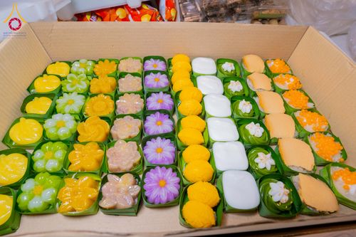 ภาพ No.307034:วันที่ 31 มกราคม พ.ศ. 2569 พิธีถวายภัตตาหารเป็นสังฆทาน แด่พระธรรมยาตรา ณ วัดพระธรรมกาย  จังหวัดปทุมธานี ในโครงการธรรมยาตรา กตัญญูบูชา มหาปูชนียาจารย์ พระมงคลเทพมุนี(สด จนฺทสโร) พระผู้ปราบมาร อนุสรณ์สถาน 7 แห่ง ปีที่ 14