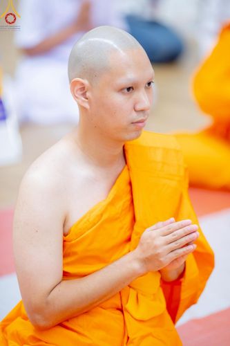 ภาพ No.217332:วันเสาร์ที่ 12 เมษายน พ.ศ. 2568 พิธีบรรพชา พิธีขอศีลและขอนิสสัย พิธีมอบบาตร ในโครงการอุปสมบทหมู่ บูชาธรรมหลวงพ่อธัมมชโย, โครงการธรรมทายาท ระดับอุดมศึกษา รุ่นที่ 52 ,  โครงการบวชพระนานาชาติ AEC & WAB CEO รุ่นที่ 4 ณ วัดพระธรรมกาย