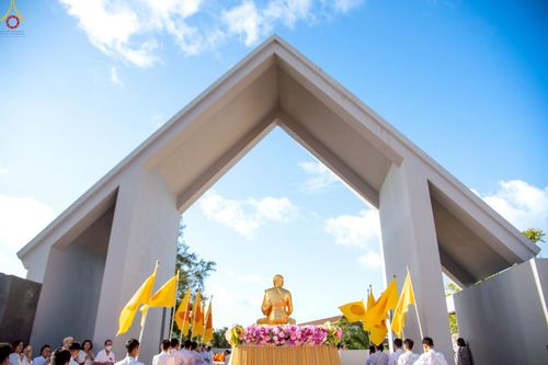 ภาพ No.248859:วันที่ 20 กันยายน พ.ศ. 2568 พิธีอัญเชิญรูปหล่อหลวงปู่วัดปากน้ำ ภาษีเจริญ จากวัดมงคลนิมิตร พระอารามหลวง เพื่อประดิษฐาน ณ วิหารพระมงคลเทพมุนี (สด จนฺทสโร)  ศูนย์ปฏิบัติธรรมภูเก็ต จ.ภูเก็ต